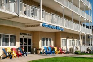 7. Gateway Hotel & Suites, Ascend Hotel Collection