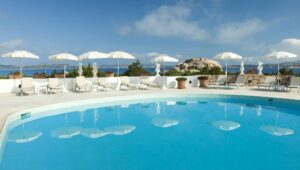 8. Grand Relais Dei Nuraghi