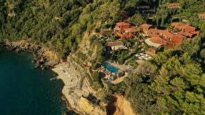 8. Hotel Il Pellicano