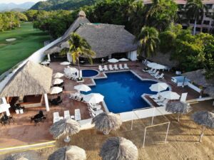 8. Park Royal Beach Huatulco