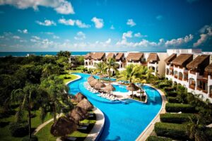 8. Valentin Imperial Riviera Maya