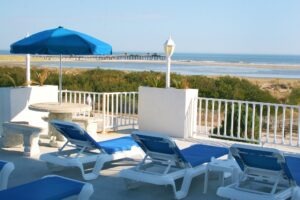2. The Crusader Oceanfront Family Resort