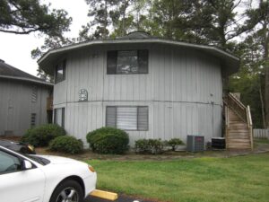4. Country Club Villas