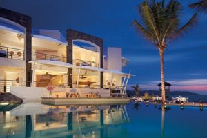 4. Dreams Vallarta Bay Resort & Spa