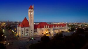 4. St. Louis Union Station Hotel, Curio Collection by Hilton