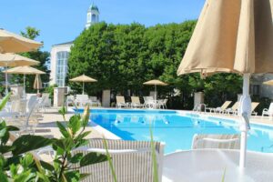 5. Hilton St. Louis Frontenac