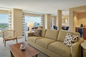 5. Sheraton Kansas City Hotel at Crown Center
