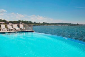 6. Courtyard By Marriott Erie Bayfront
