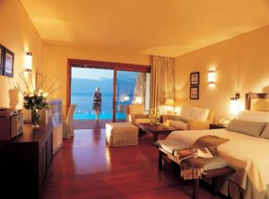 6. Grand Resort Lagonissi