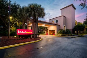6. Red Roof PLUS+ Palm Coast