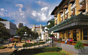 7. Arlington Resort Hotel & Spa