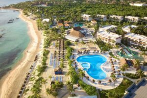 7. Bahia Principe Grand Tulum