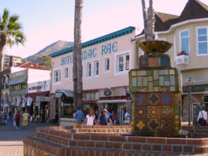 7. Hotel Mac Rae