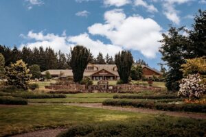 8. Oregon Garden Resort