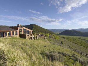 best luxury resorts in Wyoming
