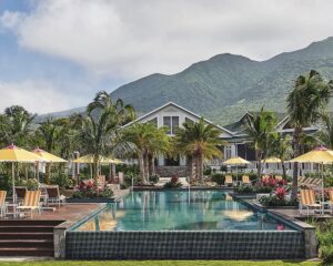 best resorts in nevis