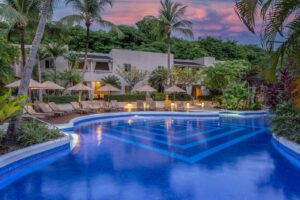 2. Waves Resort & Spa, An Autograph Collection