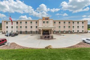 4. Comfort Inn & Suites Near Mt. Rushmore