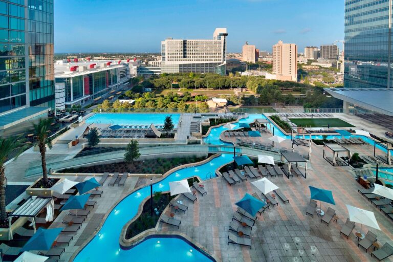 The 4 Best Houston Resorts with Water Park - Lazy Rivers & Slides in 2026