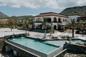 6. Orchid House Baja