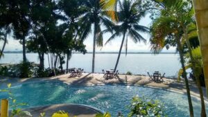 7. Banana Palms Hotel, Resort & Marina