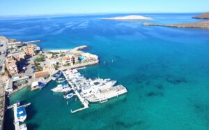 7. Club Hotel Cantamar