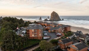 7. Hallmark Resort Cannon Beach