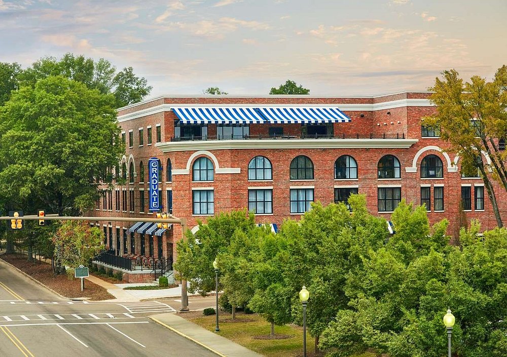 The 8 Best Hotels Near Ole Miss University 3 Min Walk to Campus