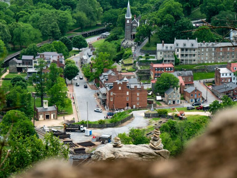 Cheapest And Safest Places To Live In West Virginia: Cheapest Options That Still Work