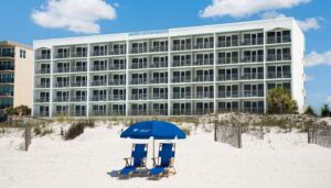 2. Beal House Fort Walton Beachfront, Tapestry Collection by Hilton