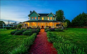 2. Edenwild Boutique Inn