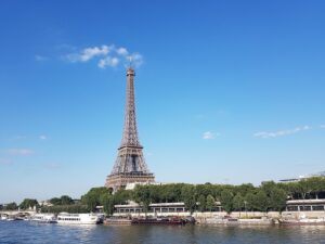 2. Passy Eiffel Hotel