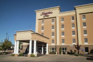 4. Hampton Inn Oxford-West