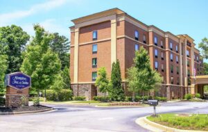4. Hampton Inn & Suites Flowery Branch Lake Lanier