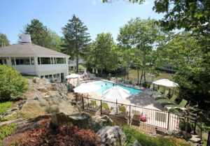 5. The Lodge on the Cove