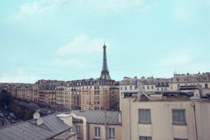 6. Timhotel Tour Eiffel