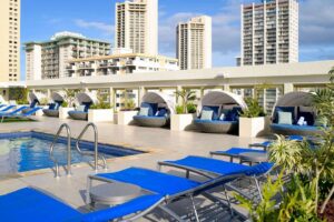 7. Hilton Waikiki Beach Resort & Spa