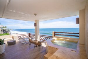 8. Hotel Los Farallones
