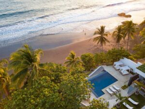 best beach resorts in el salvador