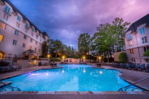 best resorts in Lake Lanier GA