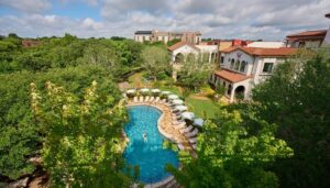 1. Hotel Drover, Autograph Collection