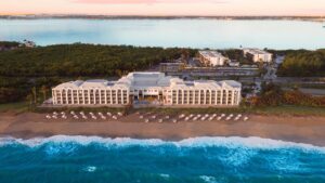 1. Hutchinson Shores Resort & Spa