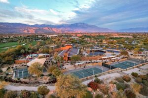2. Hilton Grand Vacations Club Palm Desert