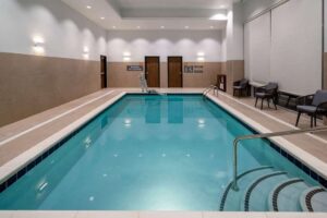2. La Quinta Inn & Suites by Wyndham Nashville Downtown