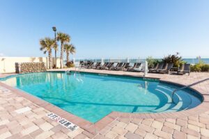 3. Hampton Inn Daytona Beach:Beachfront