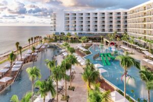 3. Hilton Cancun, an All-Inclusive Resort