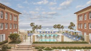 8. Hotel Casa Del Mar