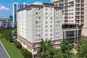 3. Hampton Inn Charlotte-Uptown