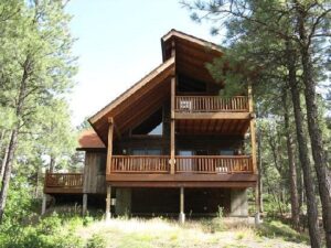 3. Hart's Rocky Mountain Retreat