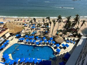 3. Ritz Acapulco